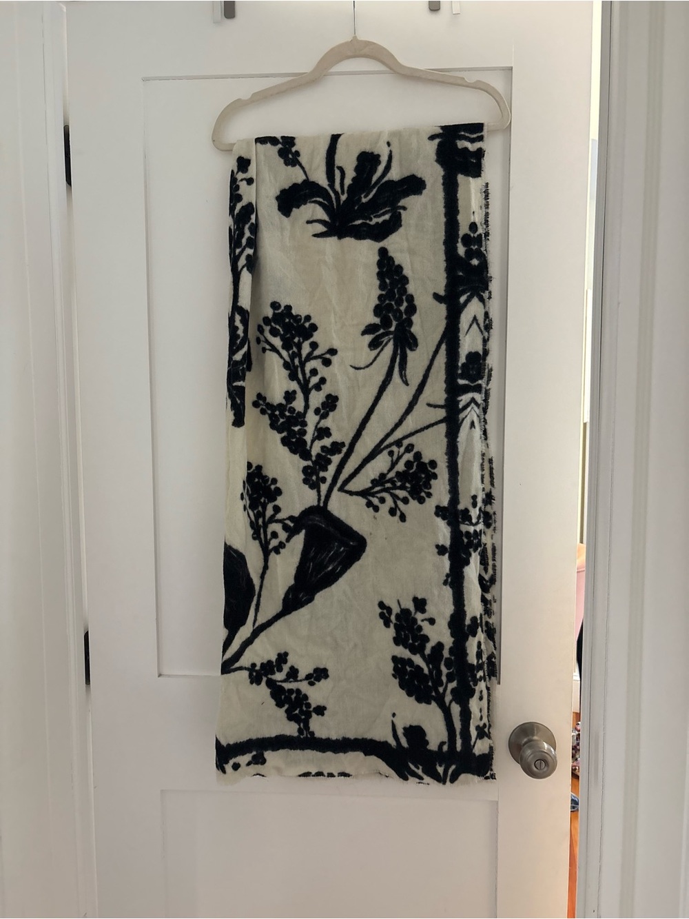 Zara Black and Cream Floral Velvet Scarf